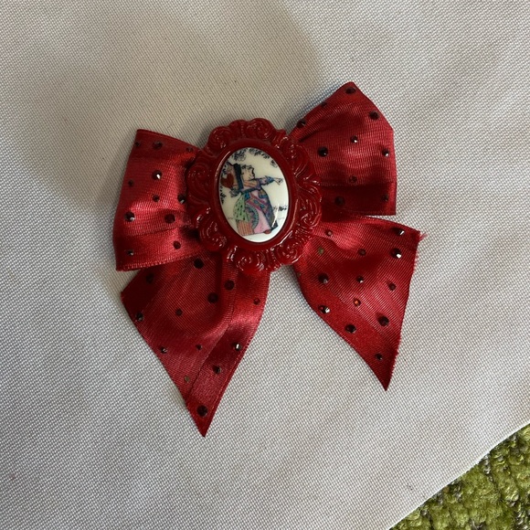 Tarina Tarantino Accessories - Tarina Tarantino Hair Clip Tarina Tarantino Accessories - Tarina Tarantino Hair Clip